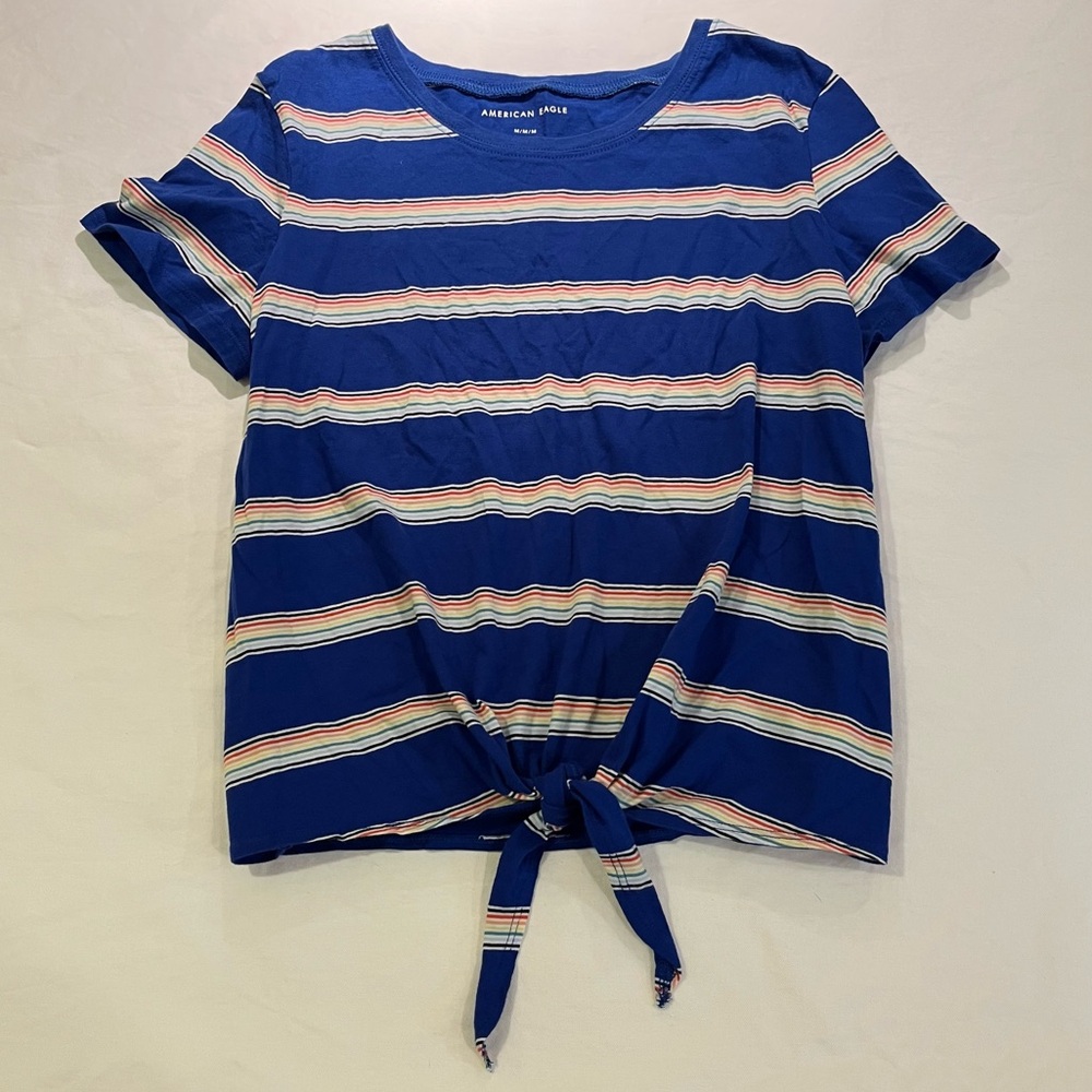 AE Crew Neck Tie Front Tee. Size Medium.